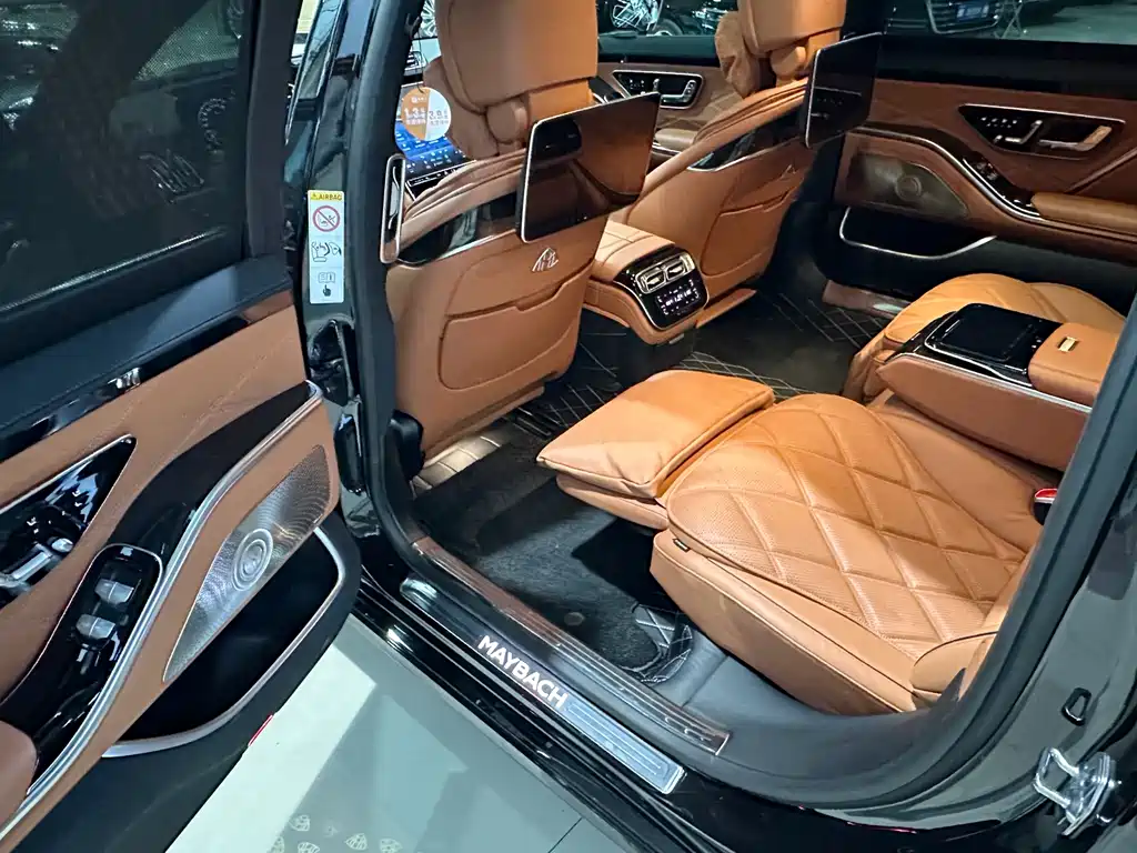 Mercedes-Benz Maybach S-Class 2025 — фото 17