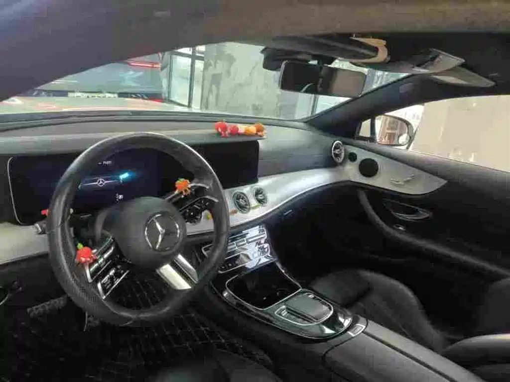 Mercedes-Benz E-Class 2021