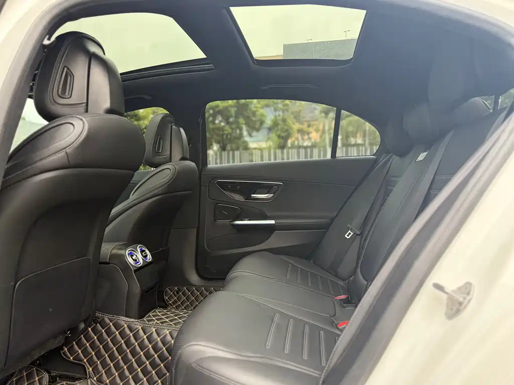 Mercedes-Benz C-Class 2022 — фото 15