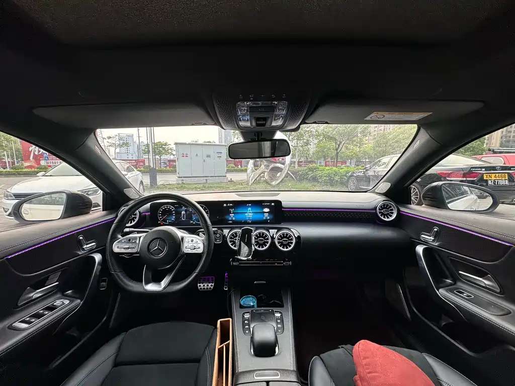 Mercedes-Benz A-Class 2022 — фото 10