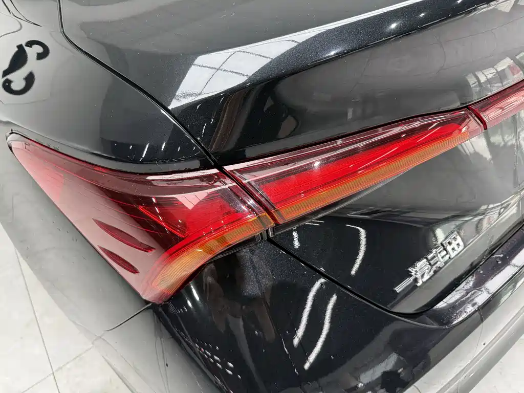 Toyota Avalon 2022 — фото 16