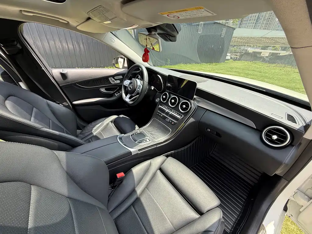 Mercedes-Benz C-Class 2020 — фото 13
