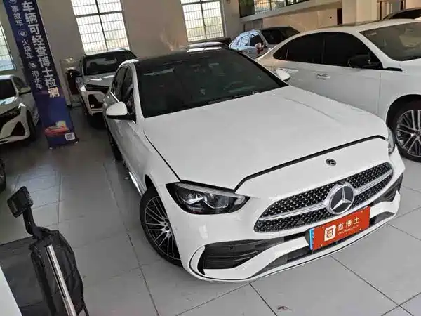 Mercedes-Benz C-Class 2025