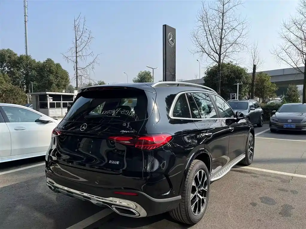 Mercedes-Benz GLC EV — фото 7