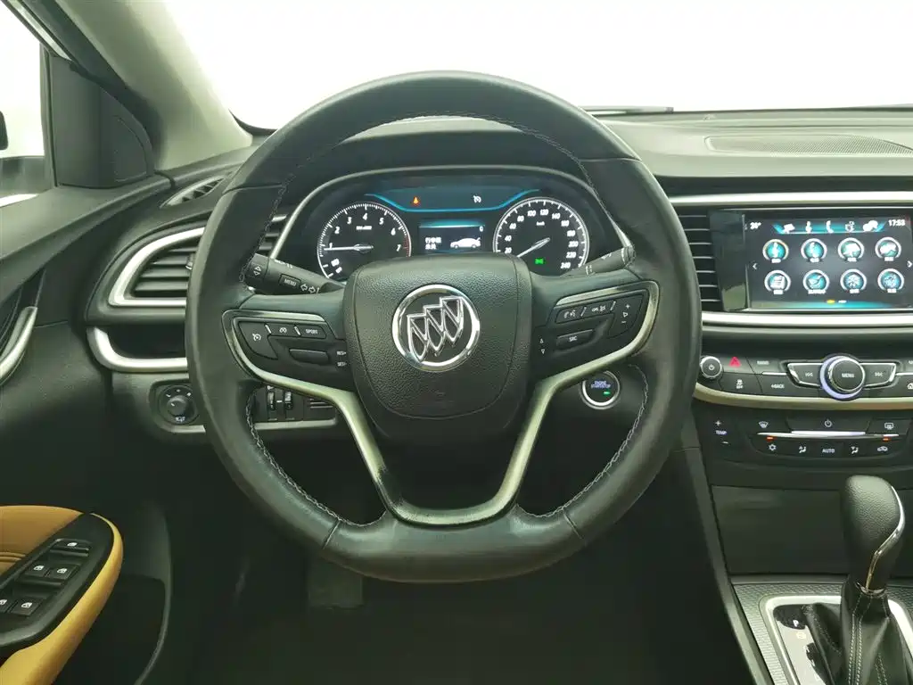 Buick Excelle 2018 — фото 11