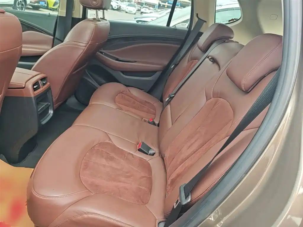 Buick Envision Plus 2016 — фото 17