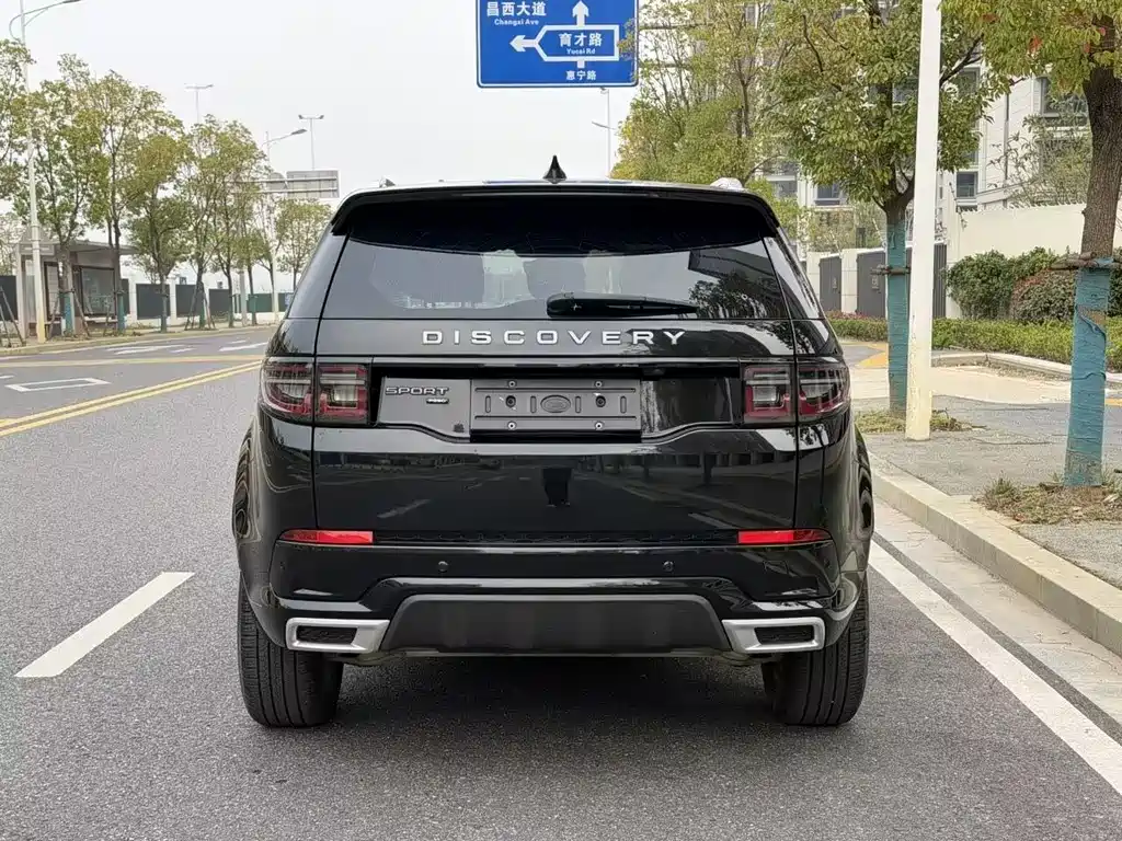 Land Rover Discovery Sport 2023 — фото 5