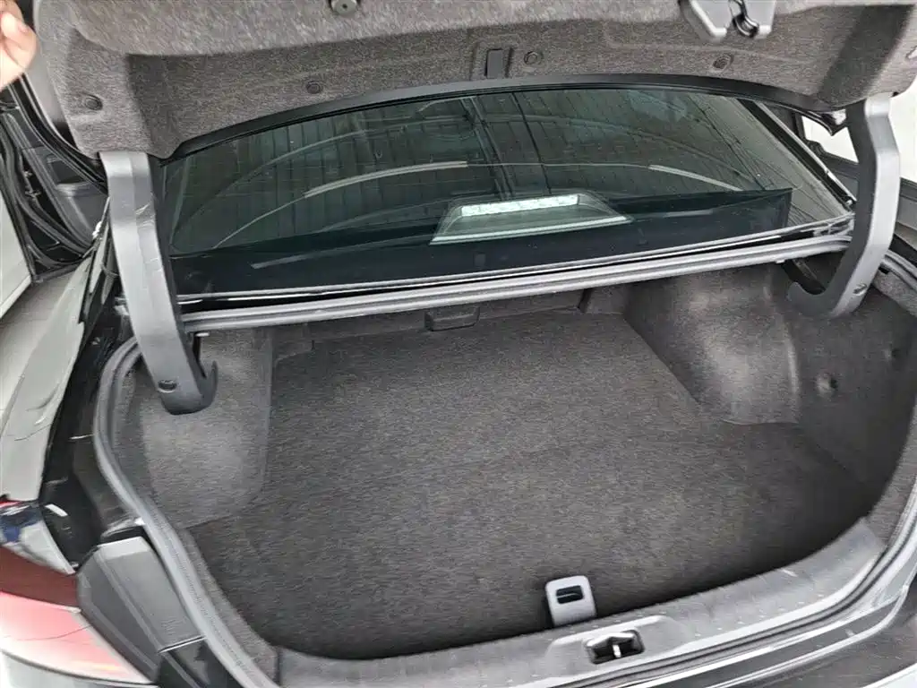 Nissan Teana 2022 — фото 19