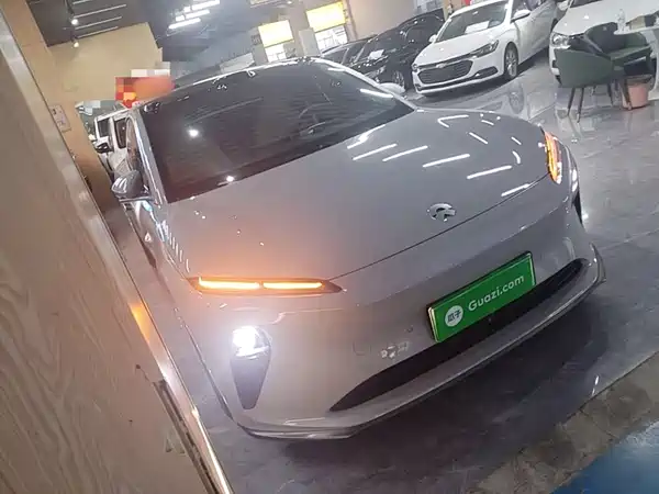 NIO ET5T 2025