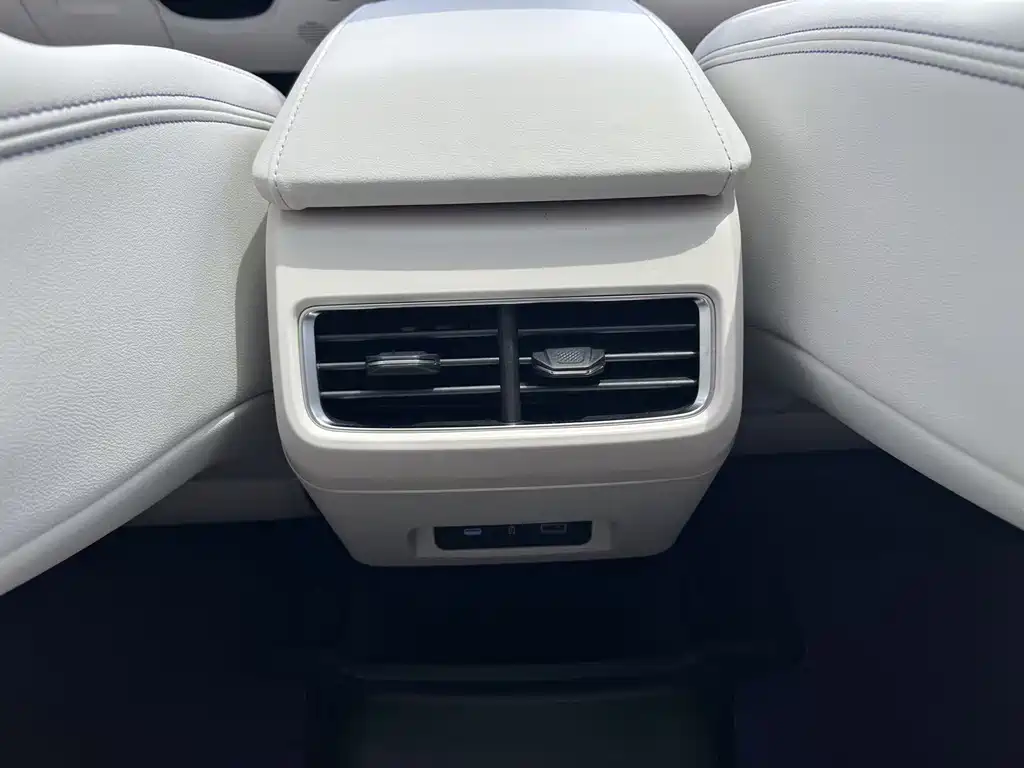 Geely Xingrui 2023 — фото 10