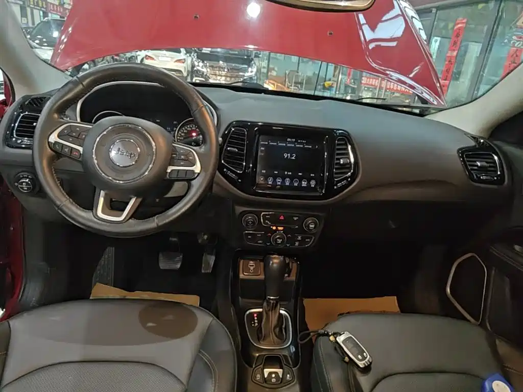 Jeep Compass 2020 — фото 10
