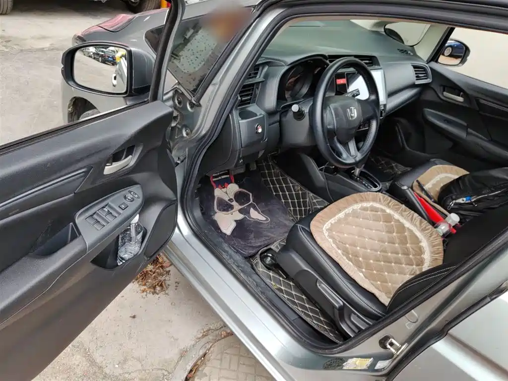 Honda Fit 2015 — фото 16
