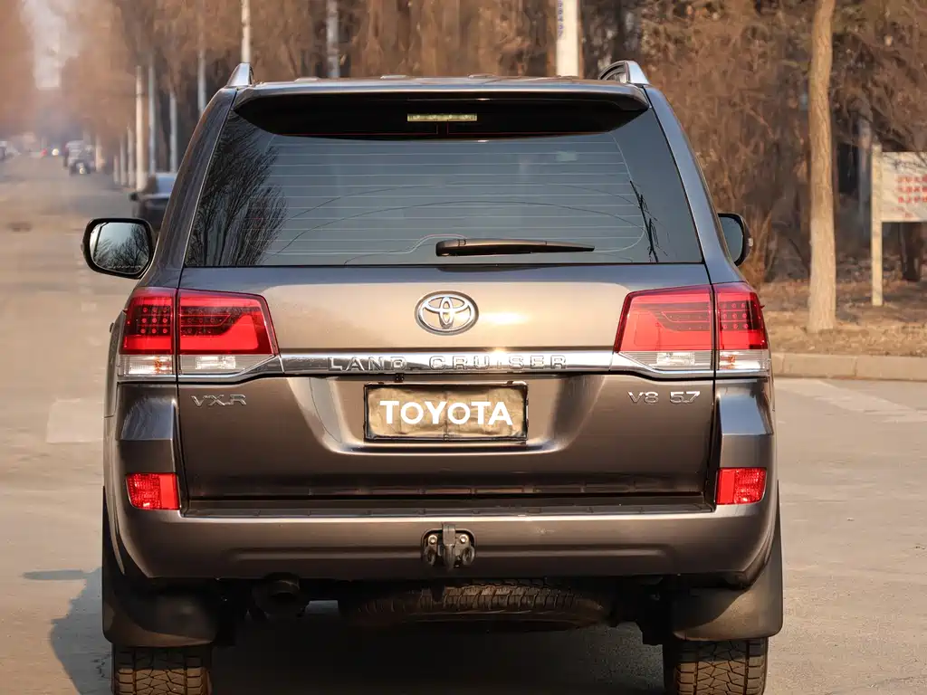 Toyota Land Cruiser 2020 — фото 5