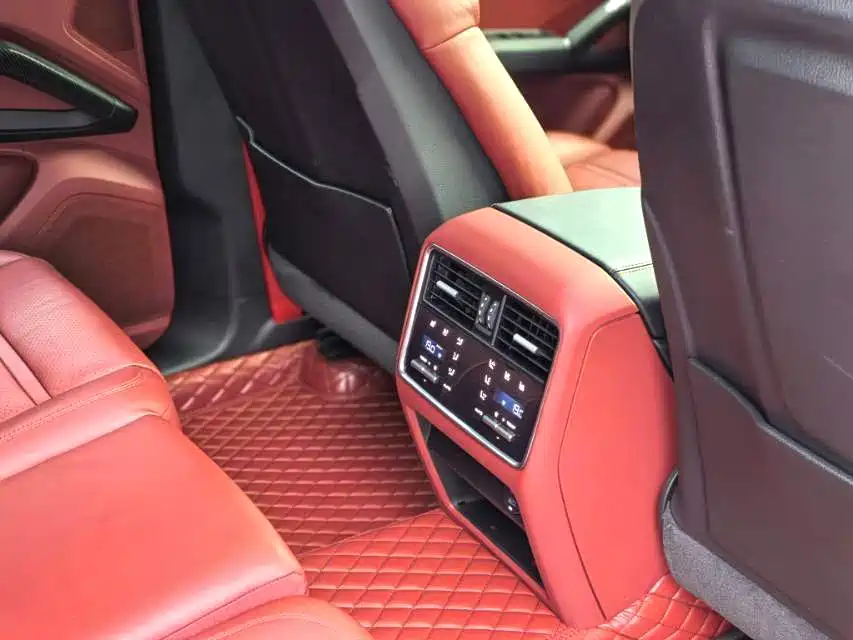Porsche Cayenne 2019 — фото 10