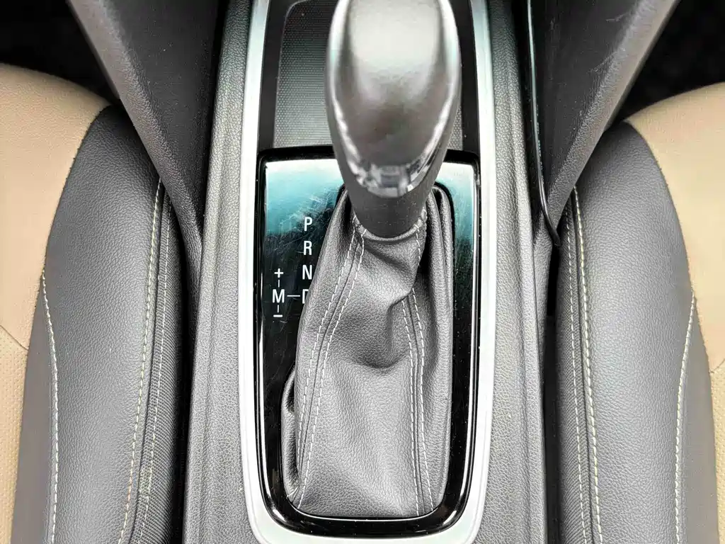 Chevrolet Monza 2021 — фото 19