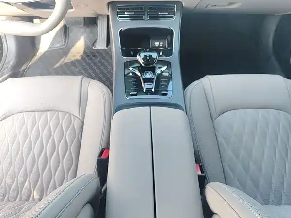 BYD Han 2025