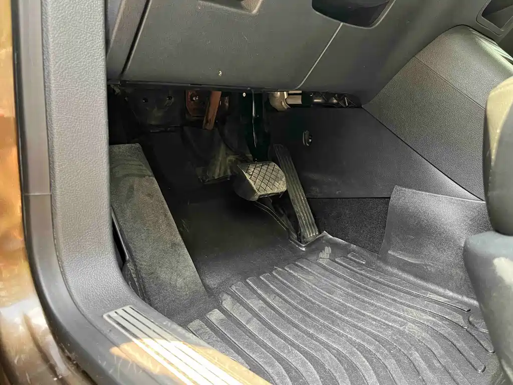 Volkswagen Tiguan 2015 — фото 15
