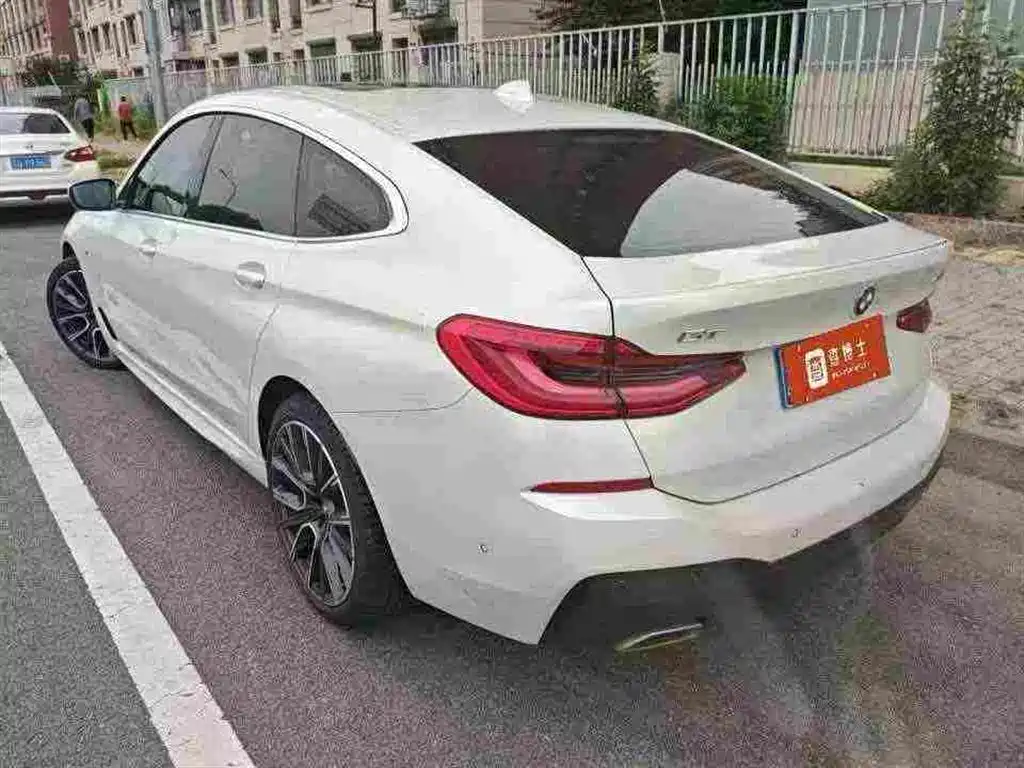 BMW 6 Series GT 2020 — фото 9