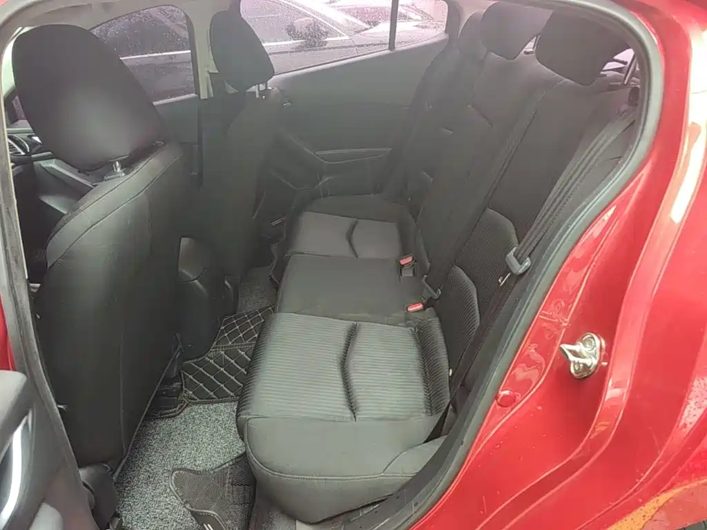 Mazda 3 Axela 2016 — фото 17