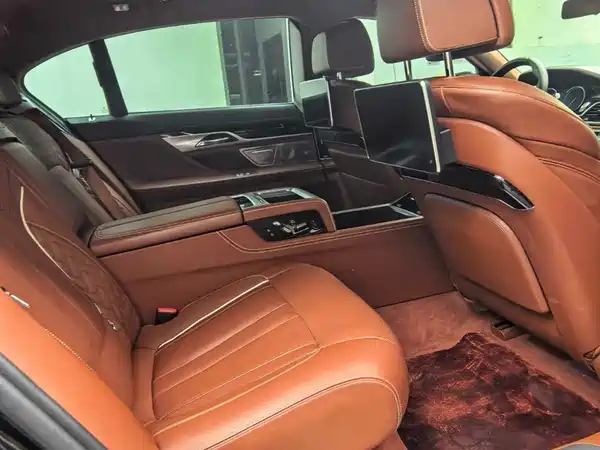 BMW 7 Series 2019