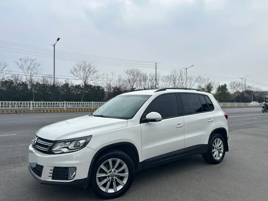 Volkswagen Tiguan 2018 — фото 1