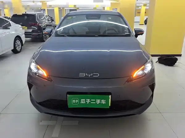 BYD Seal 05 DM-i 2025
