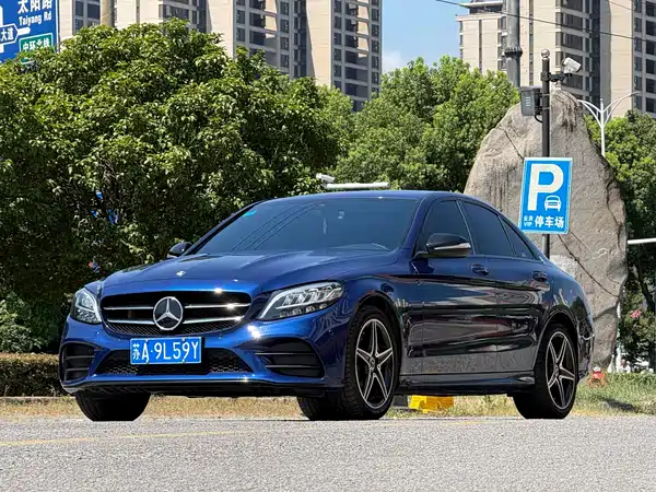 Mercedes-Benz C-Class 2021