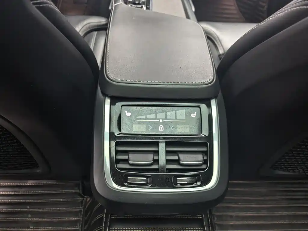 Volvo V90 2019 — фото 16