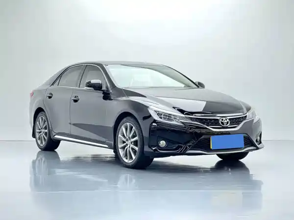 Toyota Reiz 2015