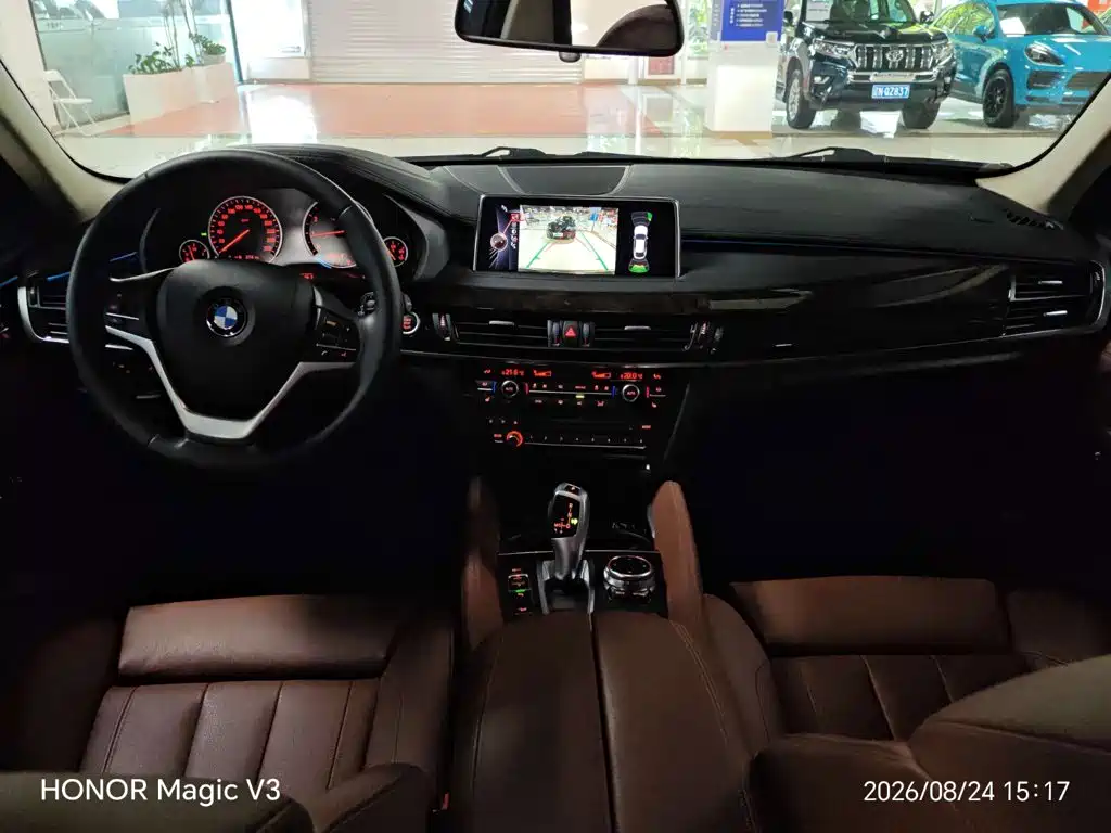 BMW X6 2016 — фото 10