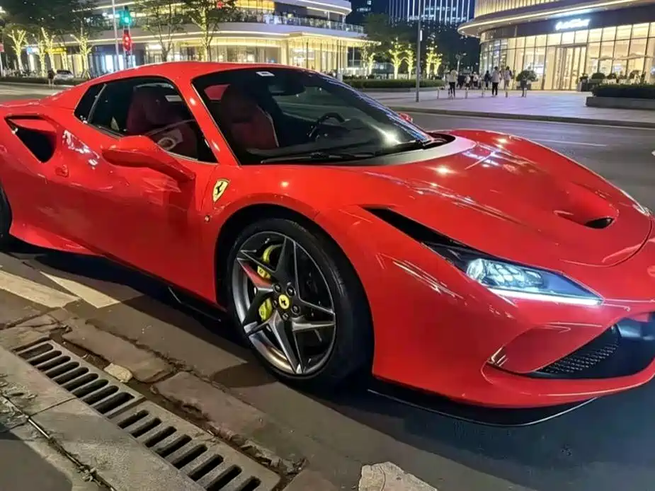 Ferrari F8 2020 — фото 3