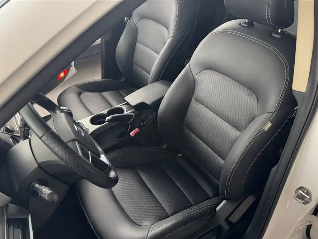 Geely Emgrand GS 2017 — фото 14