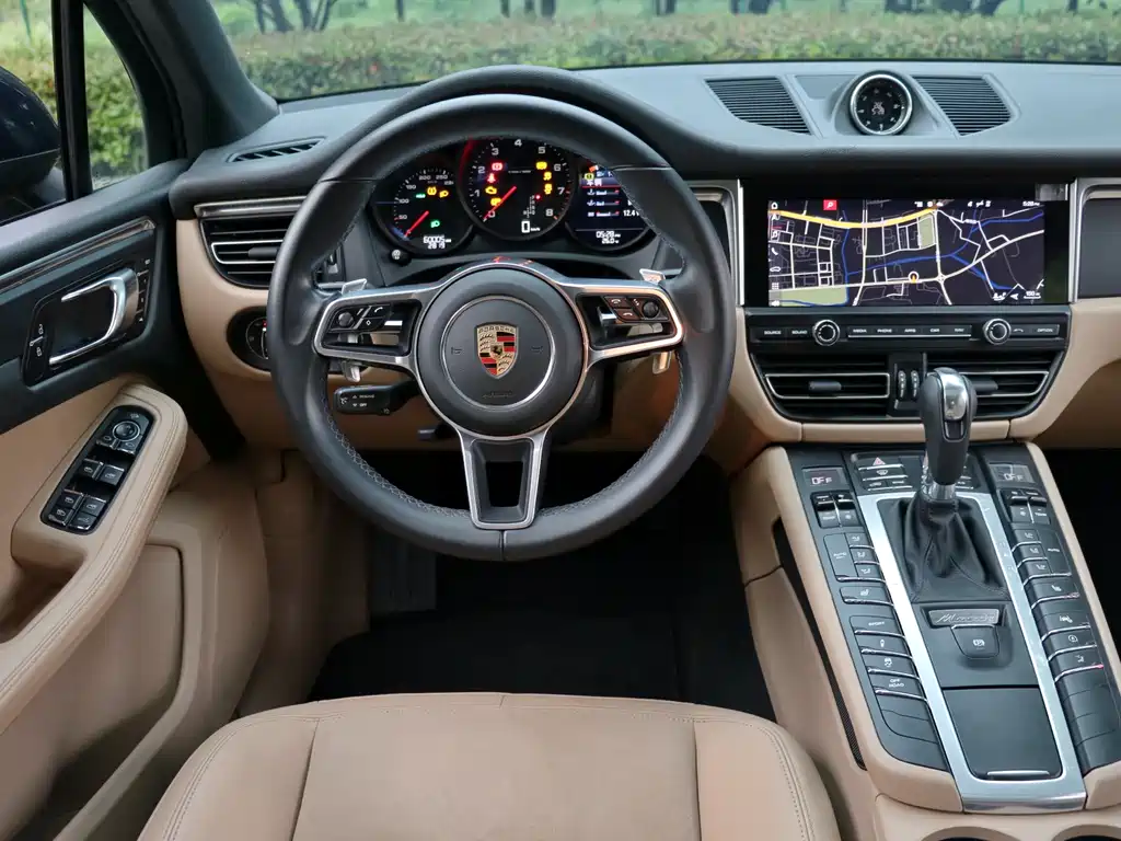 Porsche Macan 2021 — фото 13