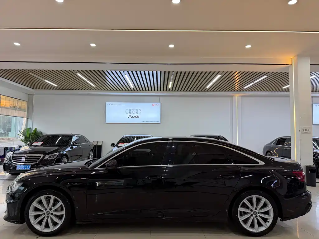 Audi A6L 2021