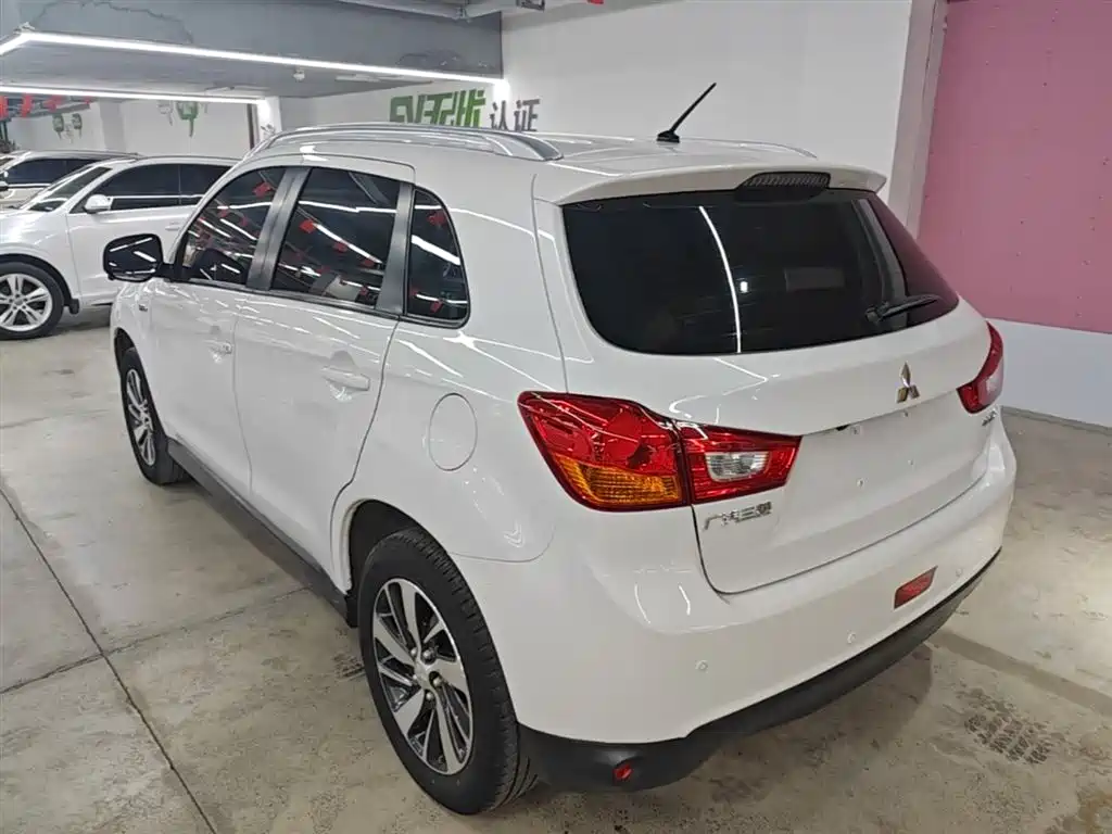 Mitsubishi ASX 2017 — фото 5