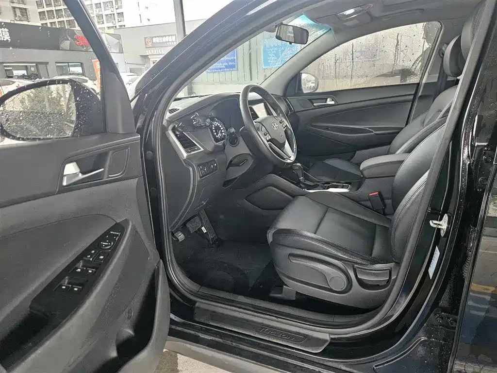 Hyundai Tucson 2015 — фото 6