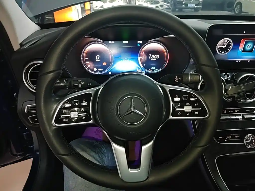 Mercedes-Benz C-Class 2020 — фото 11