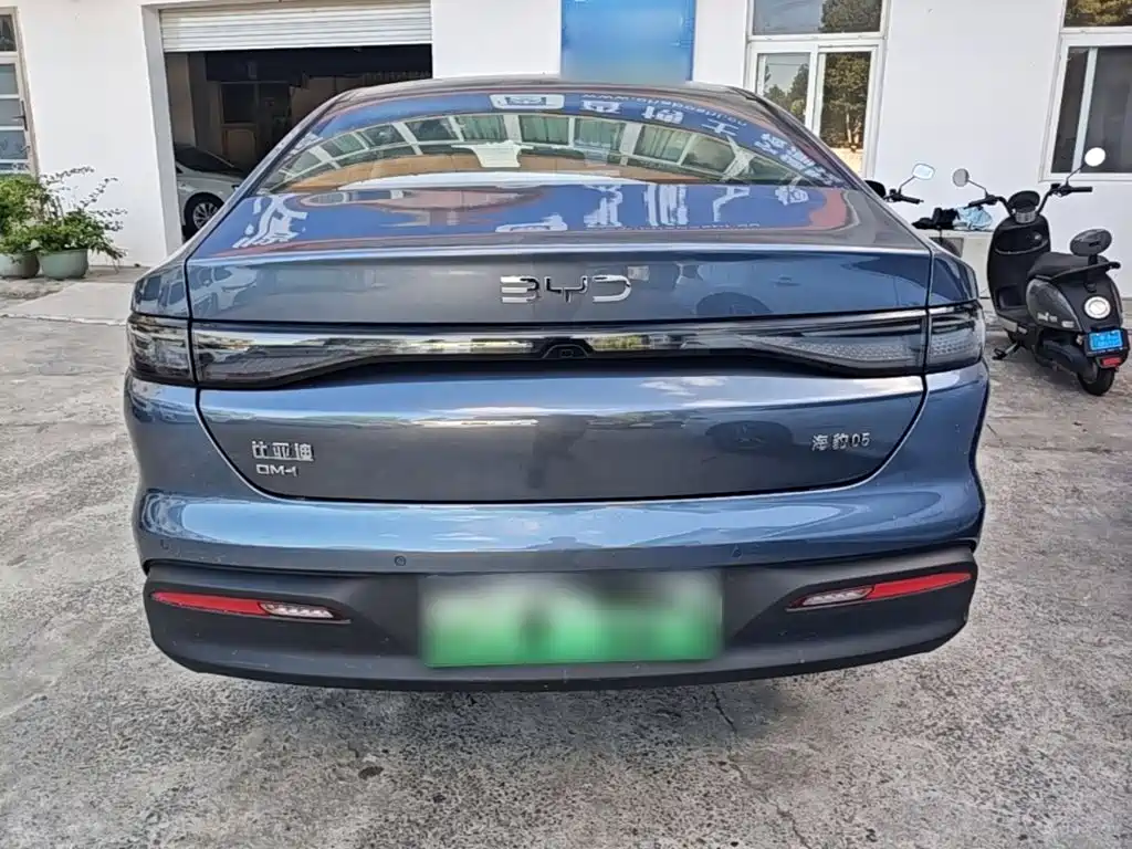 BYD Seal 05 DM-i 2025 — фото 6