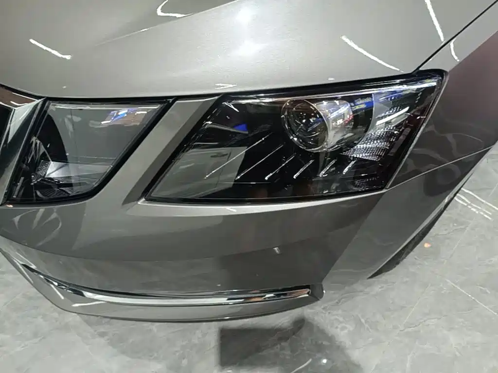 Skoda Octavia 2021 — фото 24