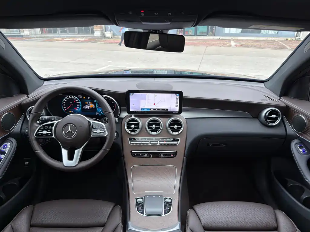 Mercedes-Benz GLC 2023 — фото 10