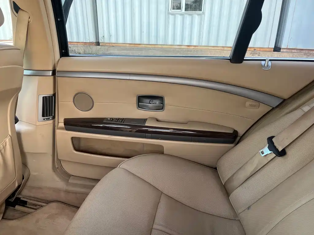 BMW 7 Series 2008 — фото 14