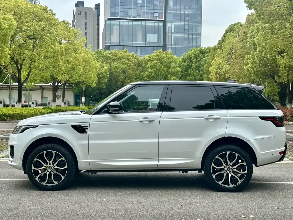 Land Rover Sport 2022 — фото 19