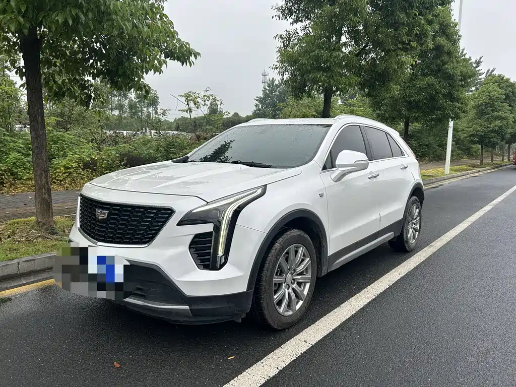 Cadillac XT4 2020 — фото 1