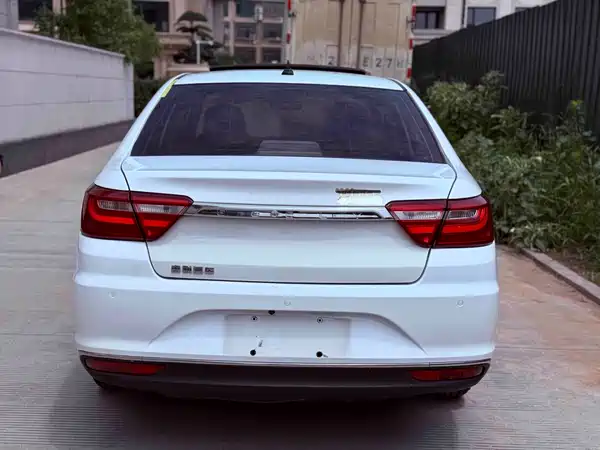 Geely Vision 2018