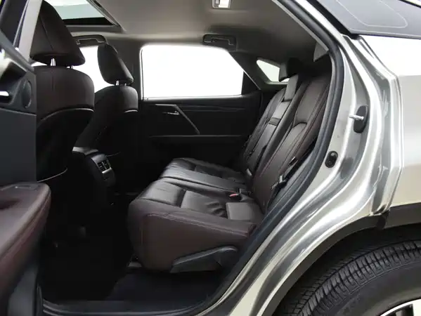 Lexus RX 2022
