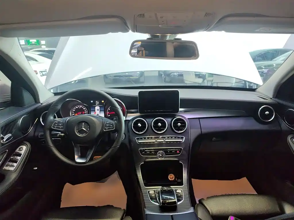 Mercedes-Benz C-Class 2018 — фото 6