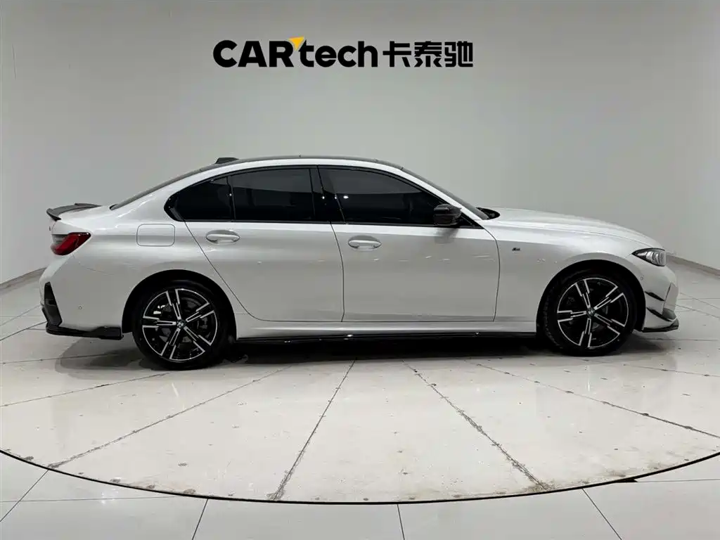 BMW 3 Series 2025 — фото 12