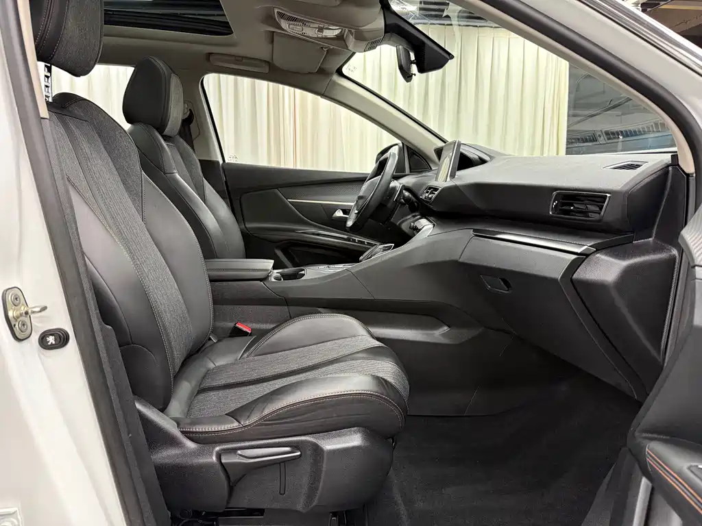Peugeot 5008 2019 — фото 11