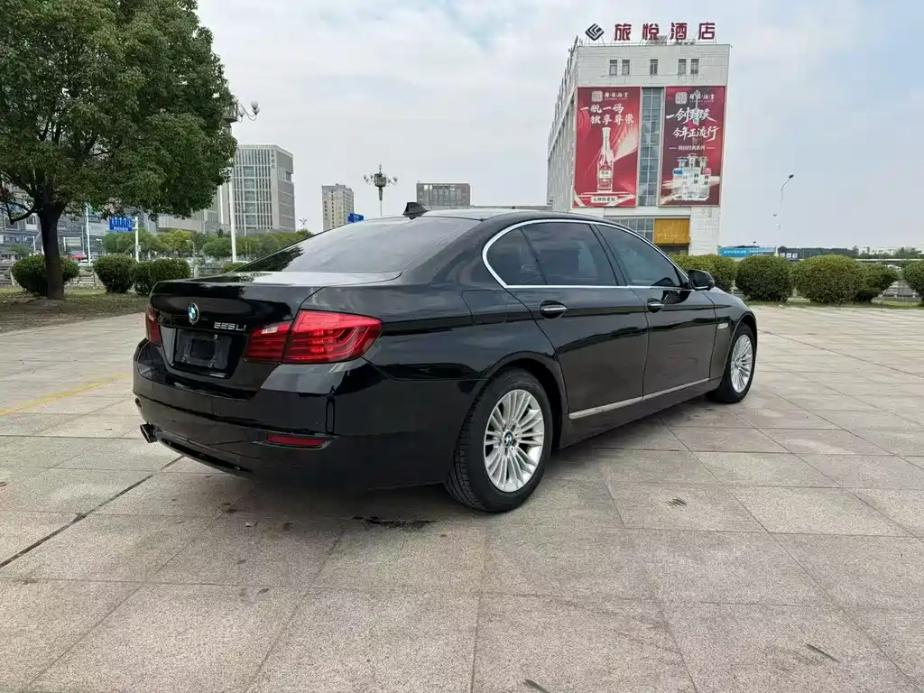 BMW 5 Series 2015