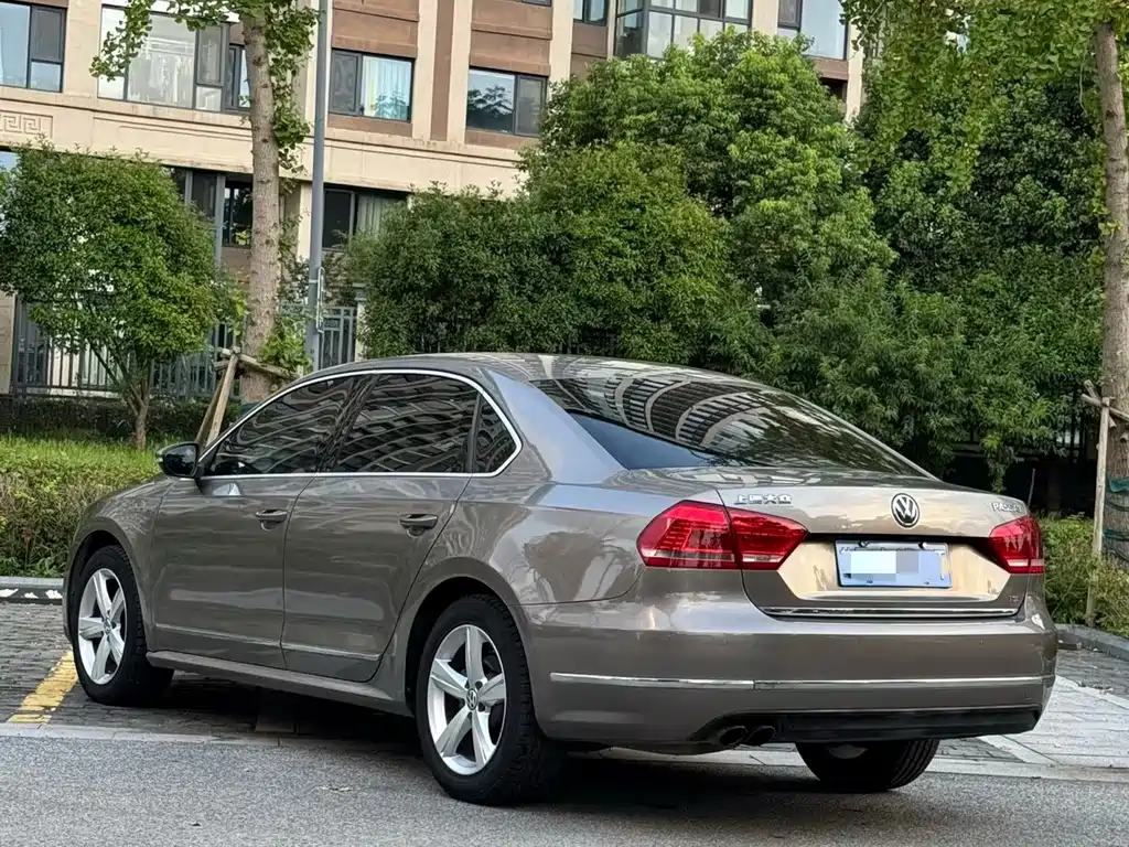 Volkswagen Passat 2012